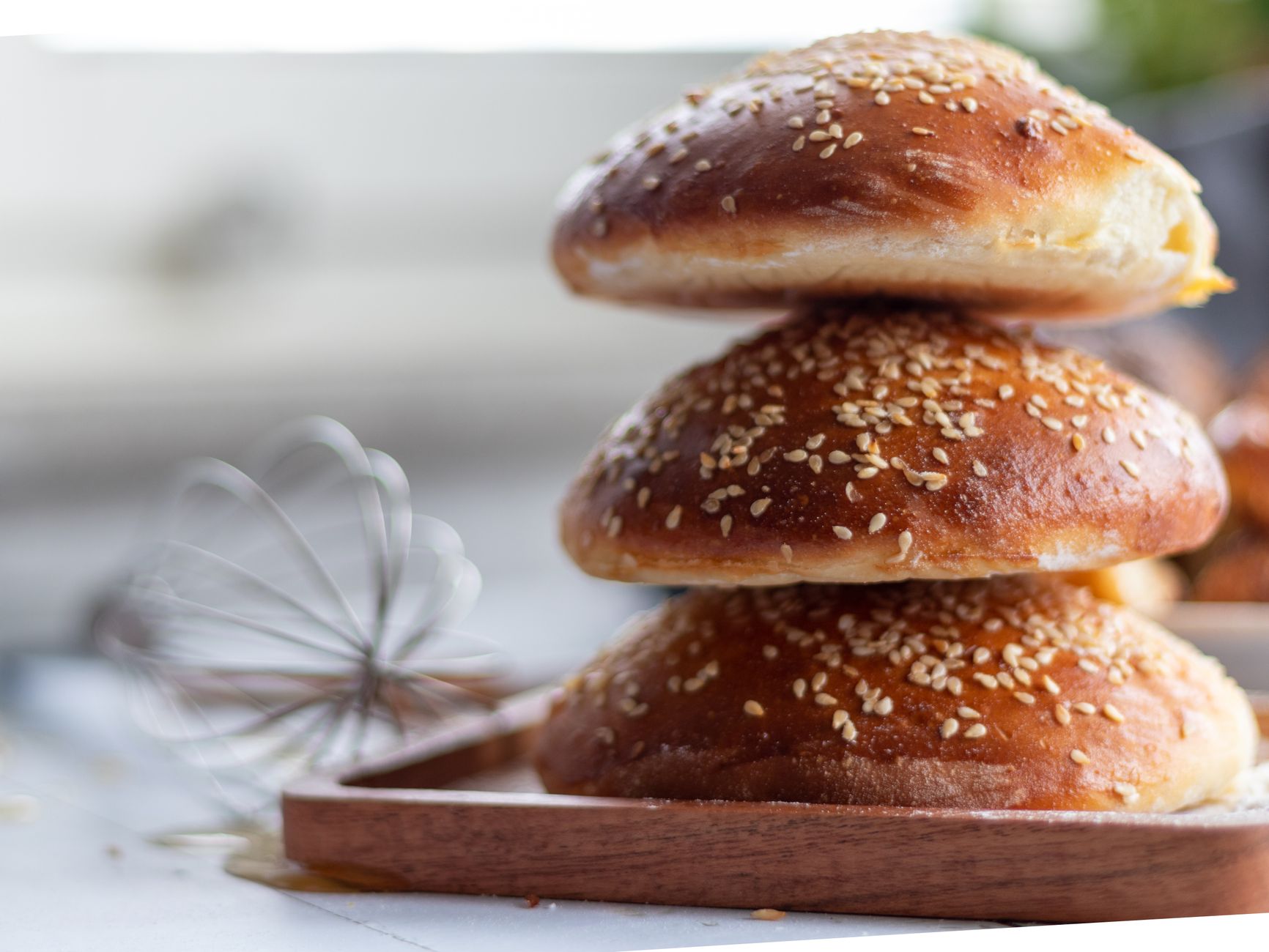 stack of breads with sesame seeds
